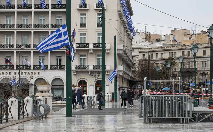 Κυκλοφοριακές ρυθμίσεις σε Αθήνα και Πειραιά λόγω των μαθητικών παρελάσεων για την 28η Οκτωβρίου