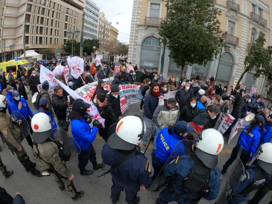 ΠΟΕΔΗΝ: Στάση εργασίας και συγκέντρωση στο υπουργείο Υγείας