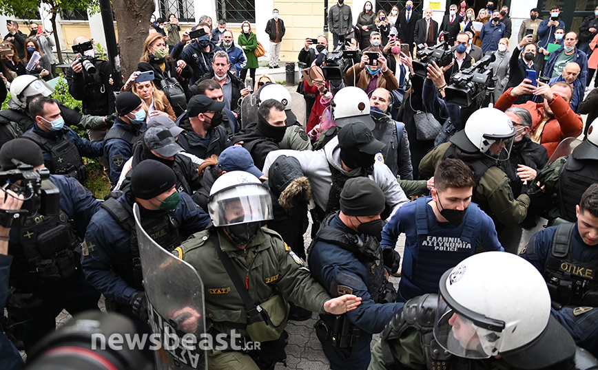 Στην Ευελπίδων η Ρούλα Πισπιρίγκου Στην Ευελπίδων η Ρούλα Πισπιρίγκου