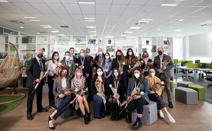 Η Schneider Electric υπογράφει τη Χάρτα Διαφορετικότητας