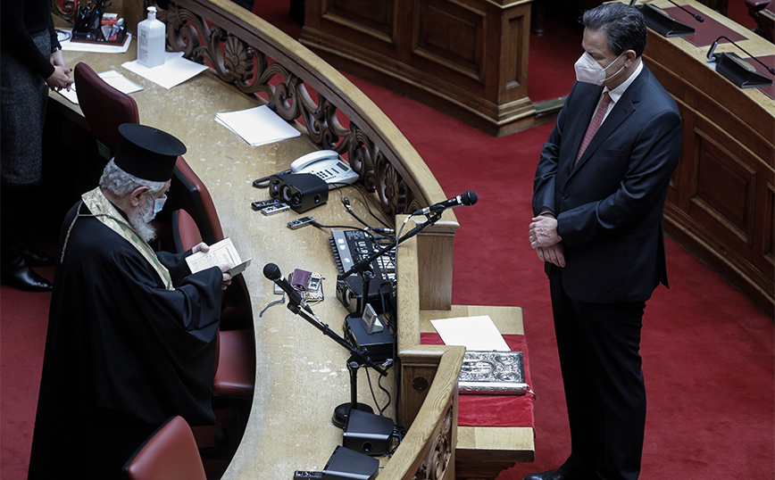 Ορκίστηκε βουλευτής πριν από λίγη ώρα ο Θεόδωρος Σκυλακάκης Ορκίστηκε βουλευτής πριν από λίγη ώρα ο Θεόδωρος Σκυλακάκης
