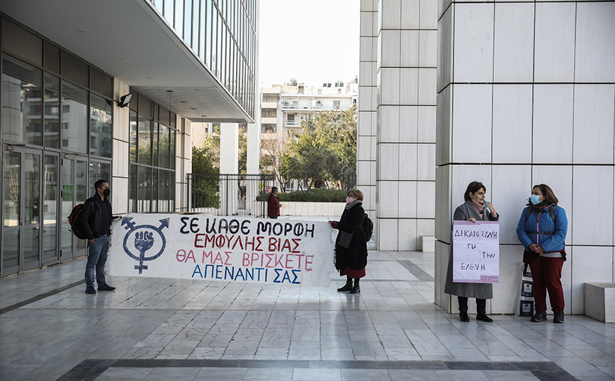 Διακόπηκε η δίκη Τοπαλούδη: Αρνήθηκαν οι δικηγόροι να αναλάβουν τον αλβανό κατηγορούμενο