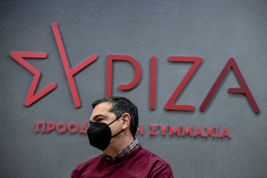 Οργή ΣΥΡΙΖΑ για το «θράσος» του κυβερνητικού εκπροσώπου: «Αναπαράγει fake news»