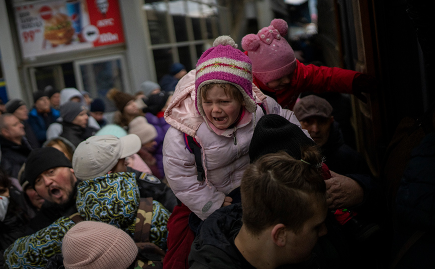 Περισσότεροι από 15.000 Ουκρανοί έχουν βρει καταφύγιο στην Ελλάδα