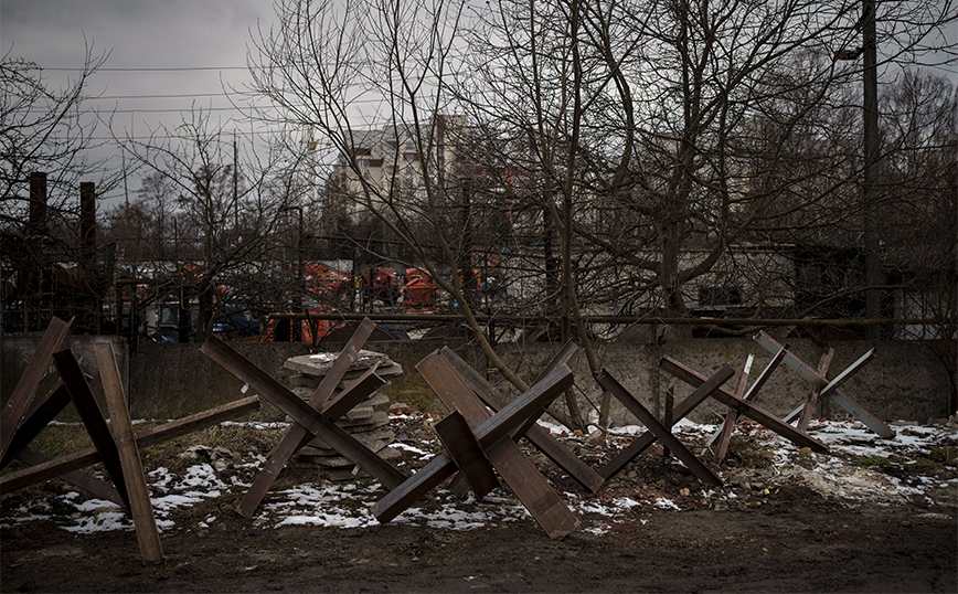 Πόλεμος στην Ουκρανία: Βομβαρδίστηκαν «παιδικός σταθμός» και «πολυκατοικία» στη Ντνίπρο