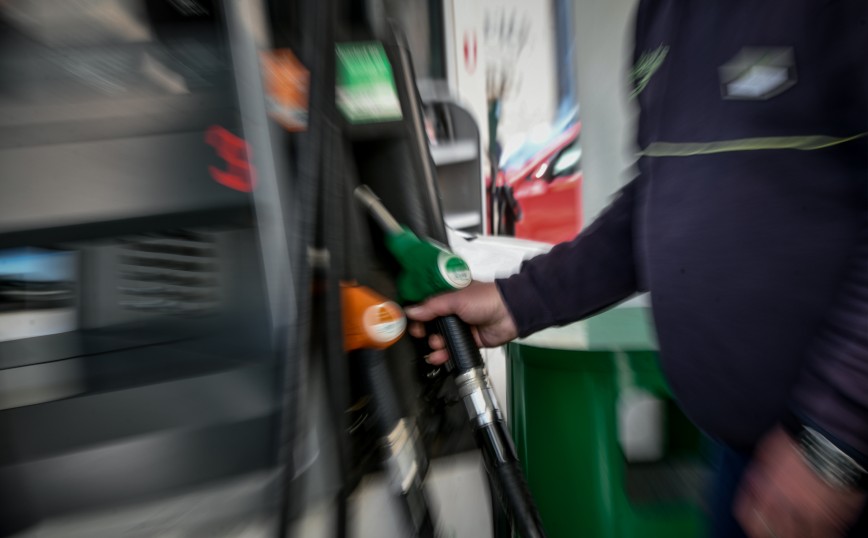 Fuel Pass 2: Ανοίγει η πλατφόρμα τις τελευταίες ημέρες του Ιουλίου &#8211; Οι δικαιούχοι και τα ποσά