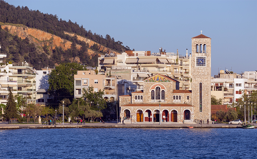 Εκκλησία στο Βόλο Εκκλησία στο Βόλο