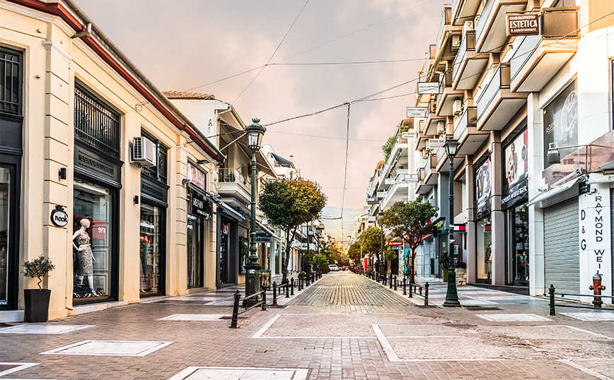 Πεζόδρομος στο κέντρο του Βόλου Πεζόδρομος στο κέντρο του Βόλου