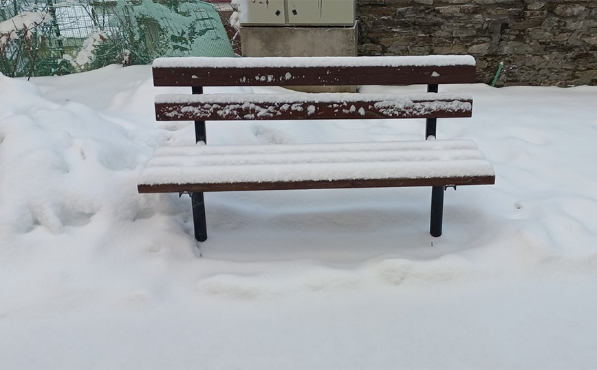 «Στα λευκά» το πρωί της Τρίτης τα ορεινά στην Π.Ε. Λάρισας