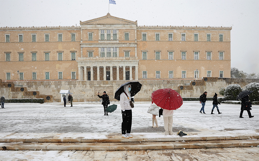 Καιρός: Έρχονται καταιγίδες και χιόνια ακόμα και στο κέντρο της Αθήνας