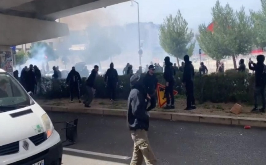 Μαρσέιγ – ΠΑΟΚ: Νέα επεισόδια και χημικά στη Μασσαλία πριν τον αγώνα