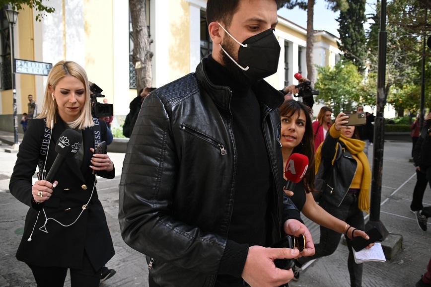 Ο Μάνος Δασκαλάκης στην ανακρίτρια Ο Μάνος Δασκαλάκης στην ανακρίτρια