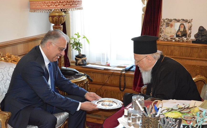 Επίσημη επίσκεψη στο Οικουμενικό Πατριαρχείο Κωνσταντινούπολεως πραγματοποιεί ο Υπουργός Προστασίας του Πολίτη Τάκης Θεοδωρικάκος