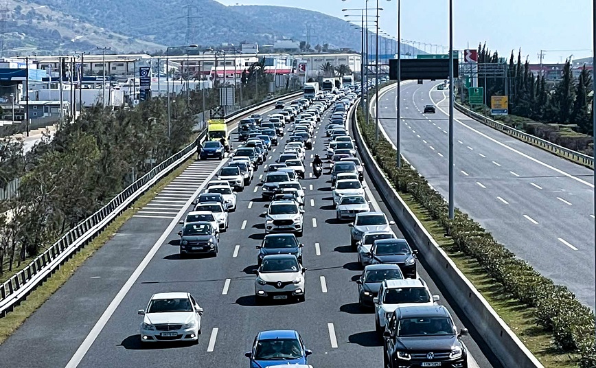 Κίνηση τώρα: Μποτιλιάρισμα στον Κηφισό, πού υπάρχουν προβλήματα