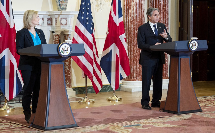 ΗΠΑ και Βρετανία εξετάζουν την επιβολή και νέων κυρώσεων κατά της Ρωσίας