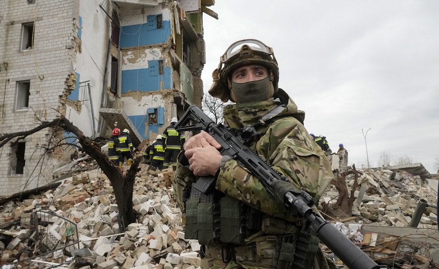 Πόλεμος στην Ουκρανία: Αντίστροφη μέτρηση για την μάχη του Ντονμπάς &#8211; Ρωσικό τελεσίγραφο στη Μαριούπολη
