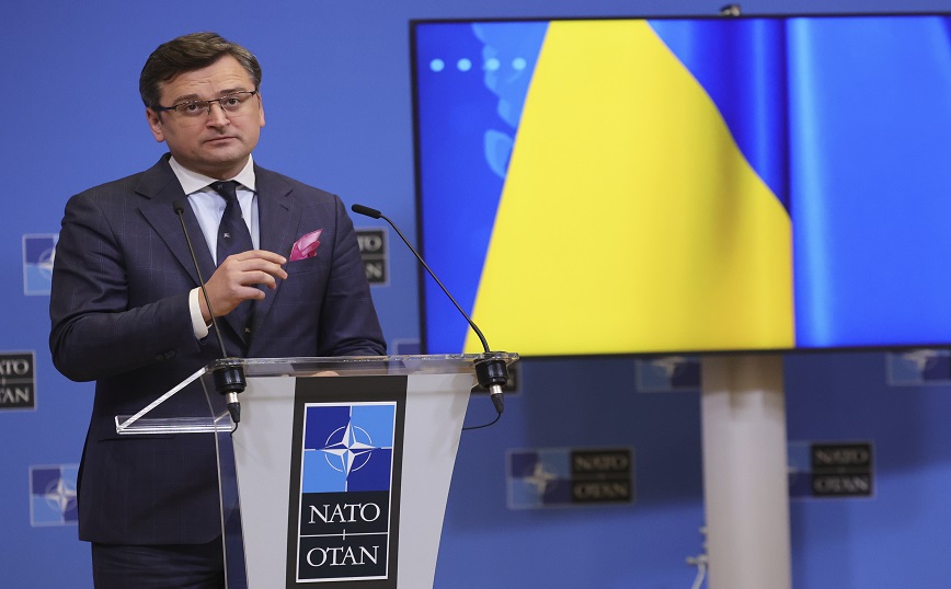 Ντμίτρο Κουλέμπα: Η Ουκρανία έχει ανάγκη για όπλα τώρα