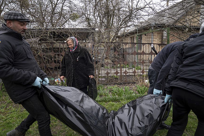 Πόλεμος στην Ουκρανία: Βρέθηκαν πτώματα ανδρών με δεμένα τα χέρια κοντά στην Μπούκα