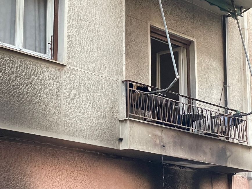 Φωτιά σε διαμέρισμα στην Αθήνα Φωτιά σε διαμέρισμα στην Αθήνα