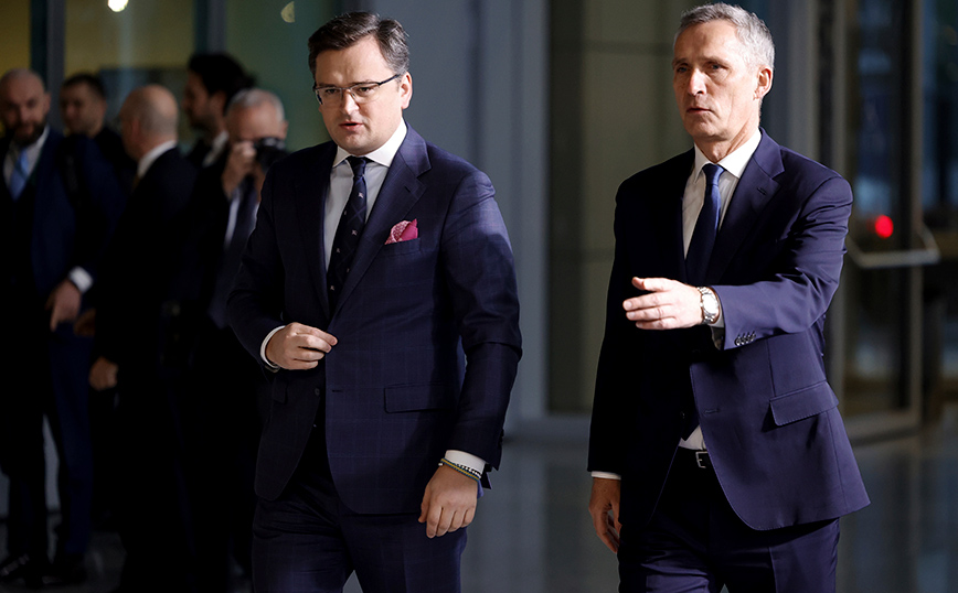 Ντμίτρο Κουλέμπα και Γενς Στόλτενμπεργκ Ντμίτρο Κουλέμπα και Γενς Στόλτενμπεργκ