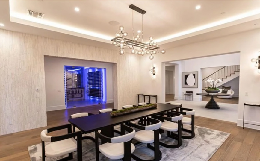 Η έπαυλη της Μαντόνα Η έπαυλη της Μαντόνα