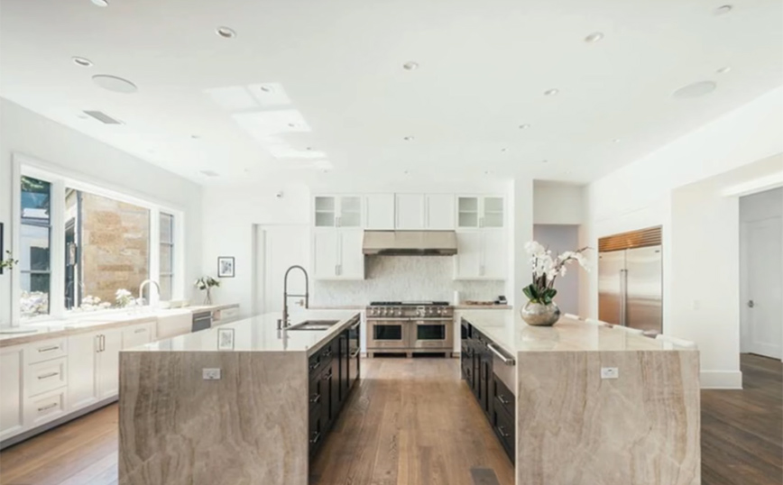 Η έπαυλη της Μαντόνα Η έπαυλη της Μαντόνα