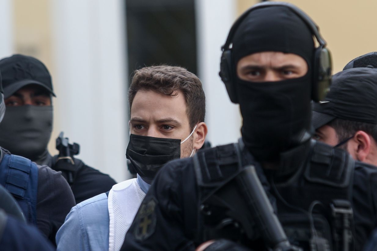 Μπάμπης Αναγνωστόπουλος: Περιέγραψε πώς σκότωσε την Καρολάιν – «Ανέβηκα πάνω της, της πίεσα το πρόσωπο με το μαξιλάρι»