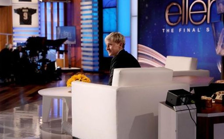 Ellen DeGeneres: Ρίχνει αυλαία το σόου της &#8211; Συγκινημένη η παρουσιάστρια στο τελευταίο γύρισμα