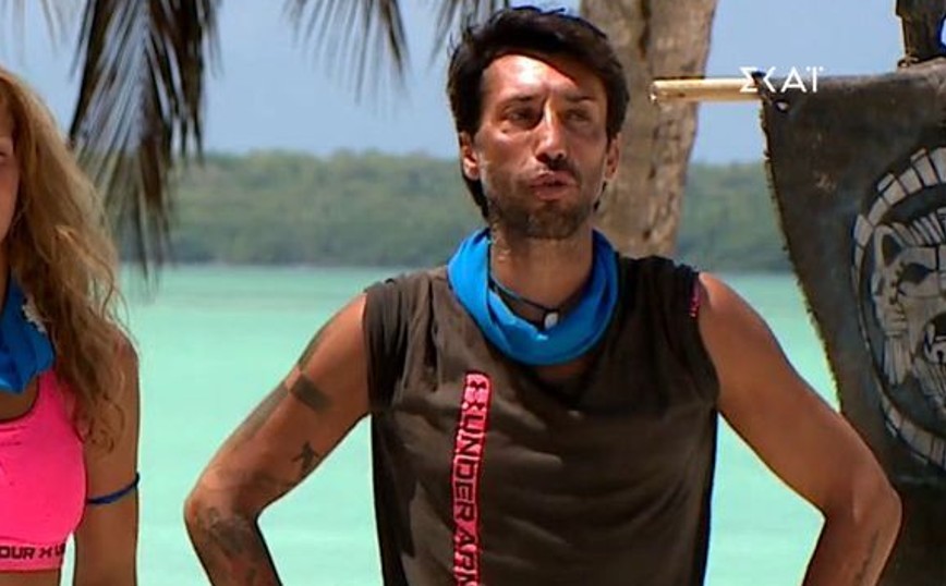 Survivor: Οι Μπλε ζητούν βοήθεια για να ξεφορτωθούν τον Κωνσταντίνο Εμμανουήλ &#8211; «Μας έχει κάνει μπουρλότο»