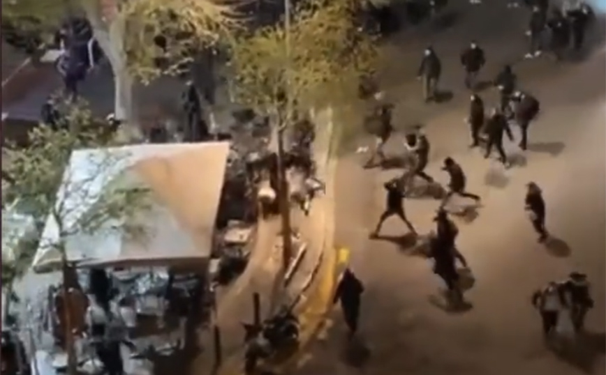 Μασσαλία: Οπαδοί του ΠΑΟΚ και της Παρτιζάν πλακώθηκαν με οπαδούς των Μαρσέιγ και ΑΕΚ
