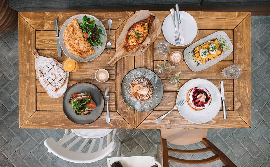 Στέκια για πλούσιο και απολαυστικό brunch στο κέντρο