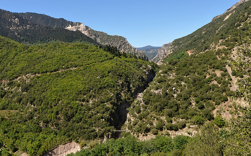 Το Πάντα Βρέχει από ψηλά