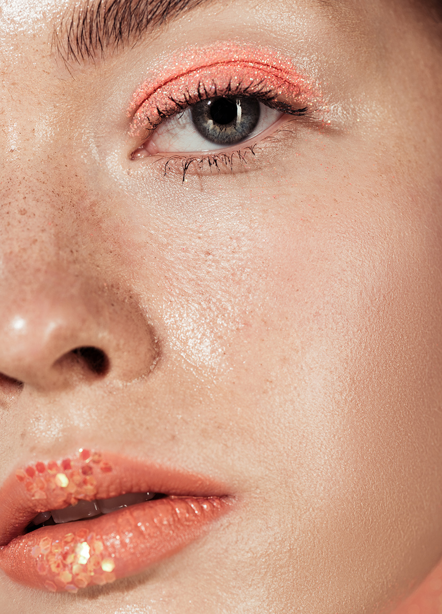 Μακιγιάζ με γκλίτερ Μακιγιάζ με γκλίτερ