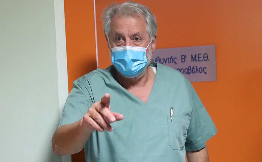 Νίκος Καπραβέλος