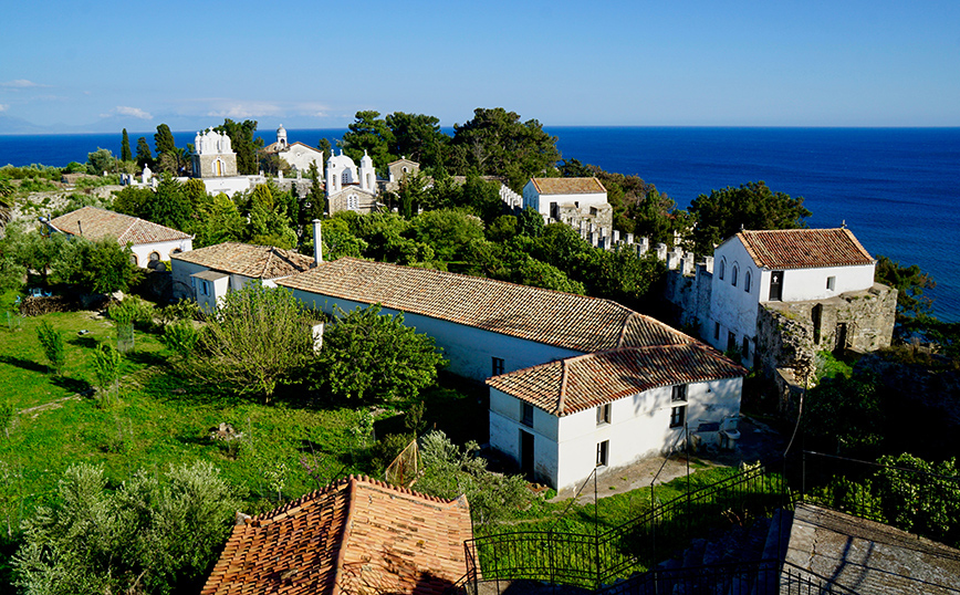 Κτίρια μέσα στο κάστρο της Κορώνης Κτίρια μέσα στο κάστρο της Κορώνης