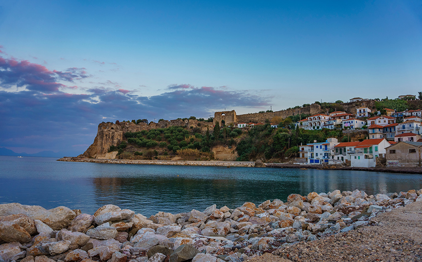 Σπιτάκια στο κάστρο της Κορώνης Σπιτάκια στο κάστρο της Κορώνης