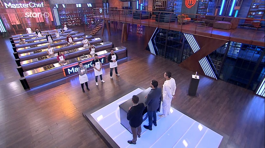 MasterChef: Οι παίκτες βρίσκουν τα υλικά του Mystery Box&#8230; σκάβοντας