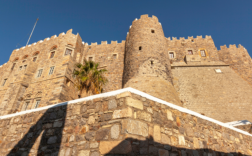 Το επιβλητικό μοναστήρι του Αγίου Ιωάννη στην Πάτμο Το επιβλητικό μοναστήρι του Αγίου Ιωάννη στην Πάτμο