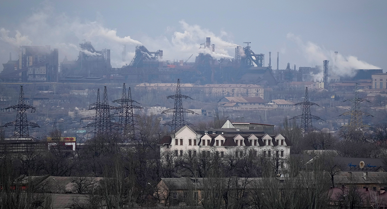 Πόλεμος στην Ουκρανία: Οι πολιορκημένοι του Αζοφστάλ – Υπάρχουν 1.000 άμαχοι εκεί, λέει το Κίεβο