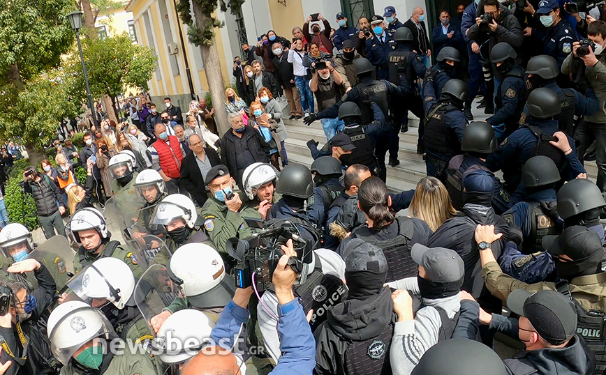 Η κινηματογραφική μεταγωγή της Ρούλας Πισπιρίγκου στην Ευελπίδων Η κινηματογραφική μεταγωγή της Ρούλας Πισπιρίγκου στην Ευελπίδων