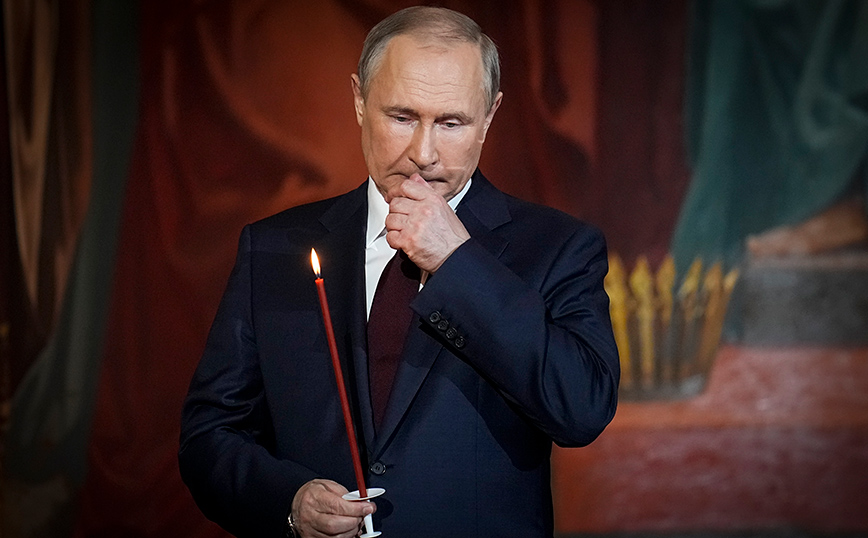 Ο Πούτιν στην λειτουργία της Ανάστασης στη Μόσχα