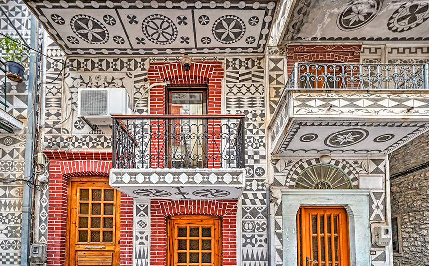 Εντυπωσιακά μοτίβα στο Πυργί Εντυπωσιακά μοτίβα στο Πυργί