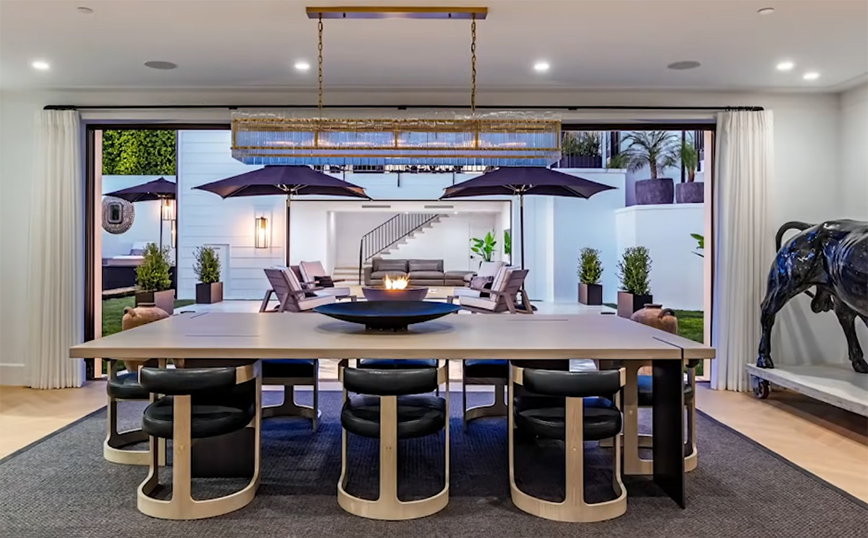 Ριάνα: Η αξίας 14 εκατομμυρίων δολαρίων πολυτελής αγροικία της στο Μπέβερλι Χιλς Ριάνα: Η αξίας 14 εκατομμυρίων δολαρίων πολυτελής αγροικία της στο Μπέβερλι Χιλς