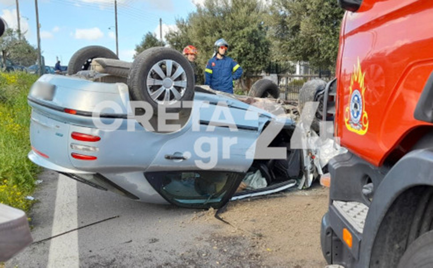 Κρήτη: Αμάξι έπεσε σε τοίχο, μετά σε ελιά και μετά τούμπαρε