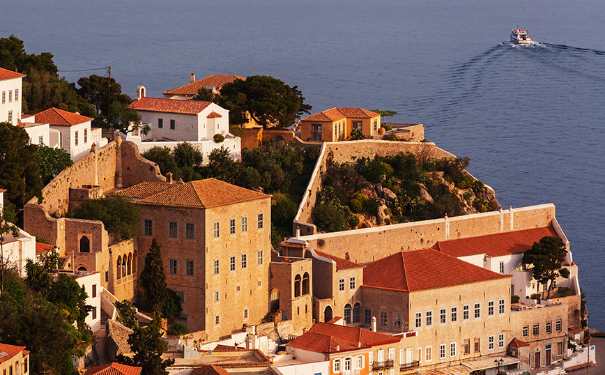 Τα πετρόχτιστα αρχοντικά της Ύδρας Τα πετρόχτιστα αρχοντικά της Ύδρας