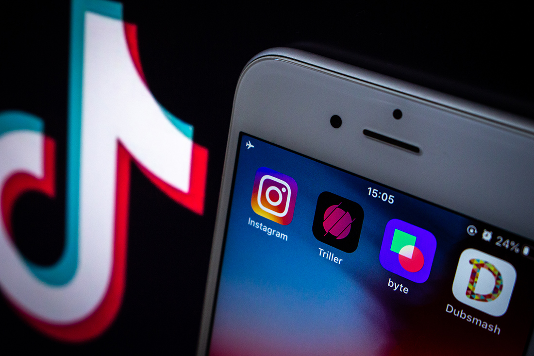 Οθόνη κινητού με σήματα application