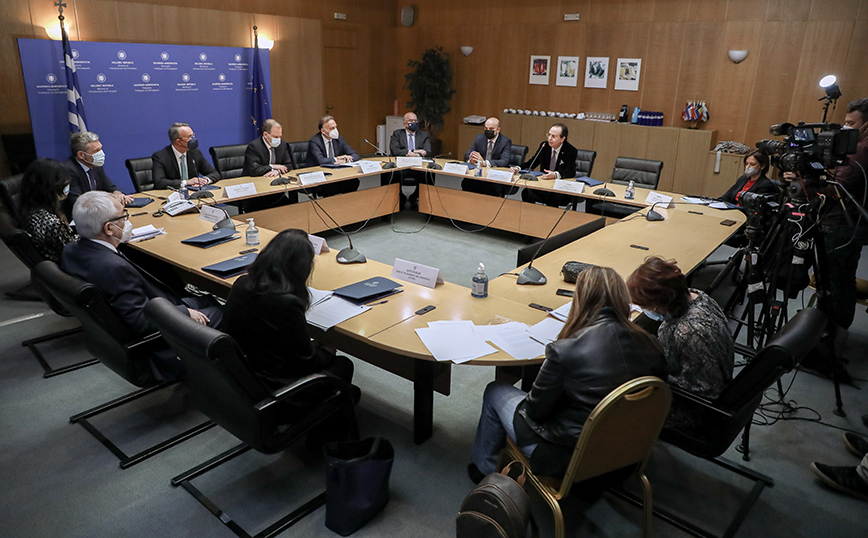 ΤΡΑΙΝΟΣΕ: Υπεγράφη η σύμβαση για τις άγονες σιδηροδρομικές γραμμές – Τι προβλέπεται και τι κερδίζει το Δημόσιο