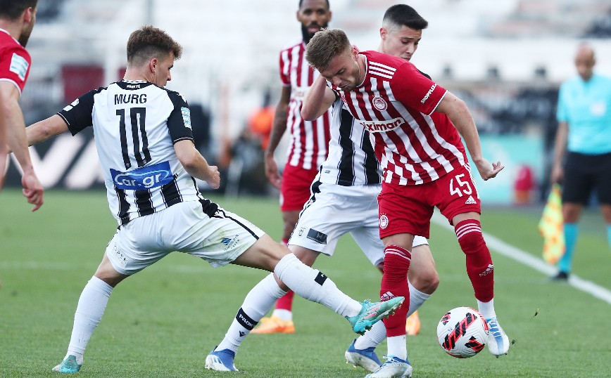 Φάση από τον αγώνα ΠΑΟΚ - Ολυμπιακός Φάση από τον αγώνα ΠΑΟΚ - Ολυμπιακός