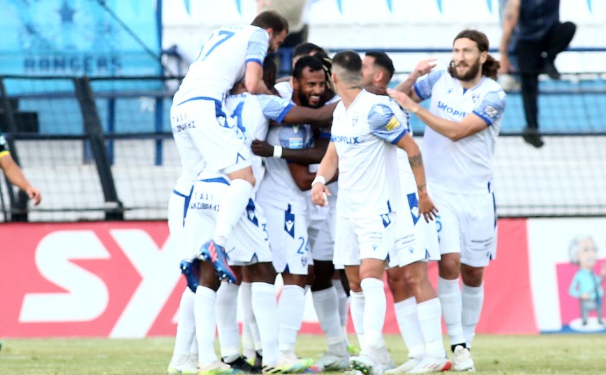 Super League: Ο ασταμάτητος Ιωνικός έριξε 3άρα στον Παναιτωλικό – Δείτε τα γκολ