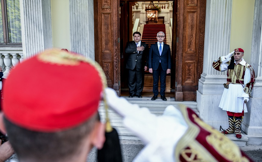 ΤΕΛΕΤΗ ΕΠΙΔΟΣΗΣ ΔΙΑΠΙΣΤΕΥΤΗΡΙΩΝ ΣΤΗΝ ΠτΔ ΤΩΝ ΝΕΩΝ ΠΡΕΣΒΕΩΝ ΤΗΣ ΕΣΘΟΝΙΑΣ, ΤΗΣ ΚΟΥΒΑΣ ΚΑΙ ΤΩΝ ΗΠΑ / ΑΜΕΡΙΚΑΝΟΣ ΠΡΕΣΒΗΣ ΤΖΟΡΤΖ ΤΣΟΥΝΗΣ ΤΕΛΕΤΗ ΕΠΙΔΟΣΗΣ ΔΙΑΠΙΣΤΕΥΤΗΡΙΩΝ ΣΤΗΝ ΠτΔ ΤΩΝ ΝΕΩΝ ΠΡΕΣΒΕΩΝ ΤΗΣ ΕΣΘΟΝΙΑΣ, ΤΗΣ ΚΟΥΒΑΣ ΚΑΙ ΤΩΝ ΗΠΑ / ΑΜΕΡΙΚΑΝΟΣ ΠΡΕΣΒΗΣ ΤΖΟΡΤΖ ΤΣΟΥΝΗΣ